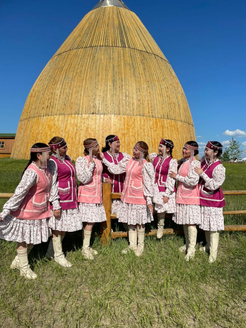 Туймаада ыһыаҕар Хамаҕатталар